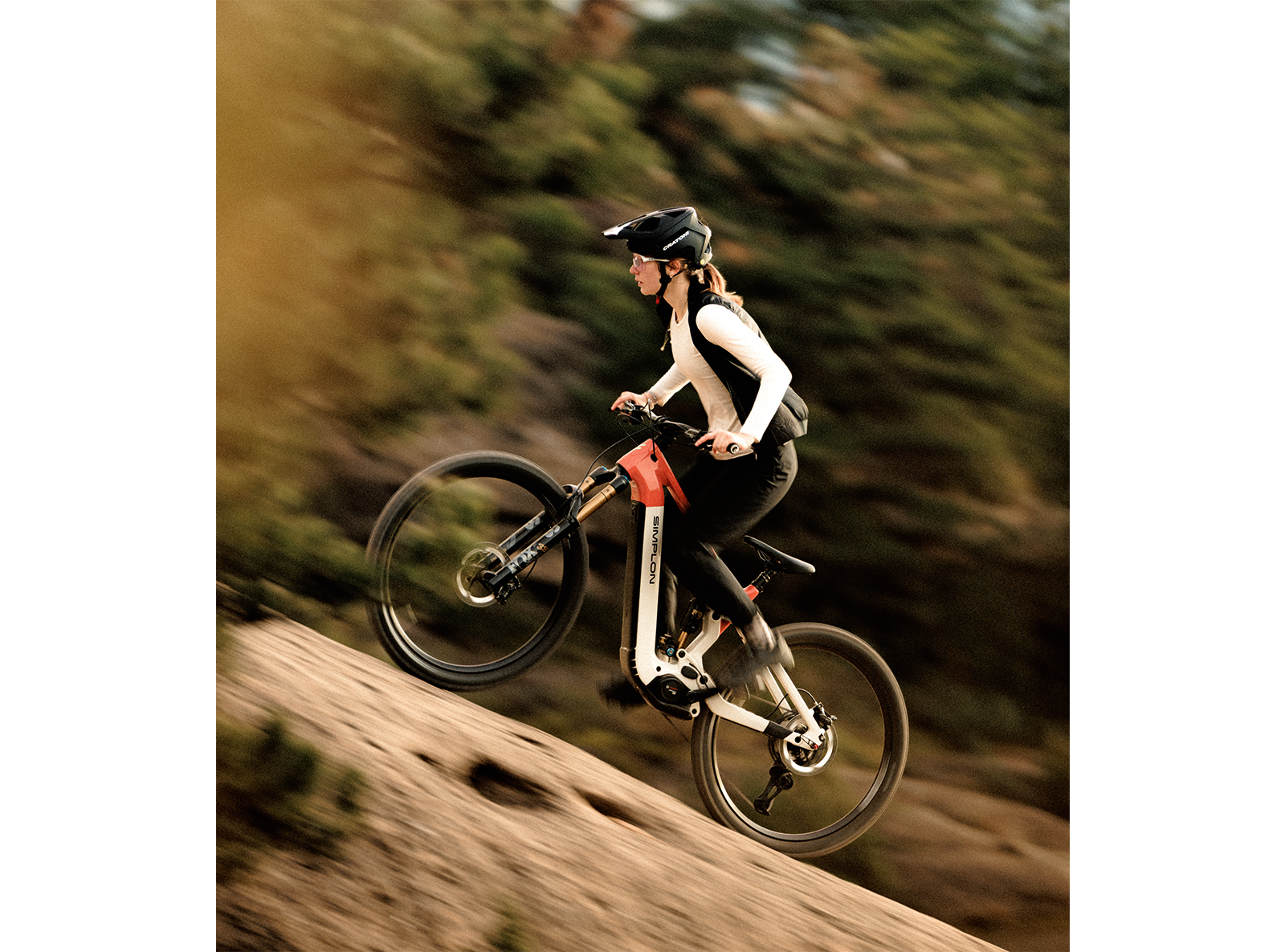 Boost & Bikegefühl: E-MTB 2026 – ein Blick hinter die Kulissen eines steilen Aufstiegs