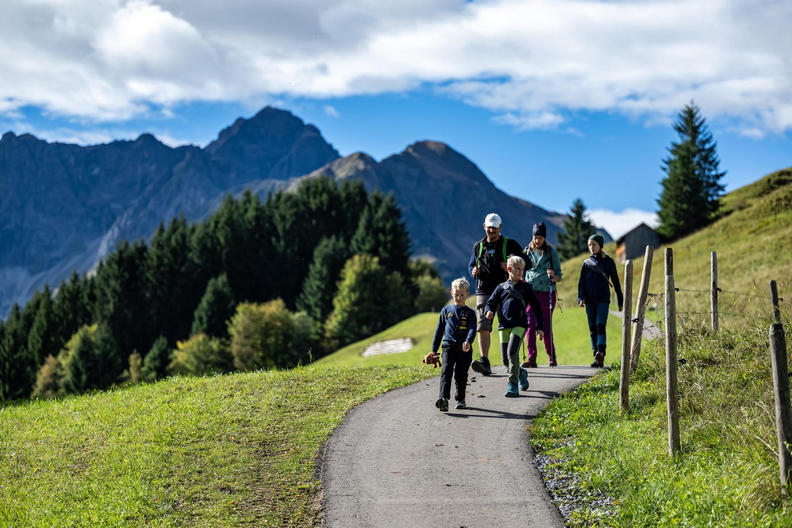 Gemeinsam Wandern beim "Hike the Valley" im Kleinwalsertal vom 05. bis 10. Oktober 2026