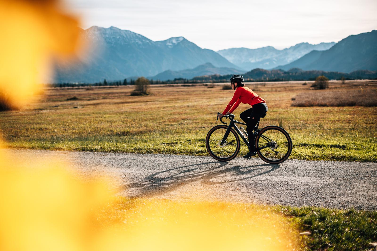 Warum der Herbst die beste Zeit zum Graveln in der Zugspitz Region ist