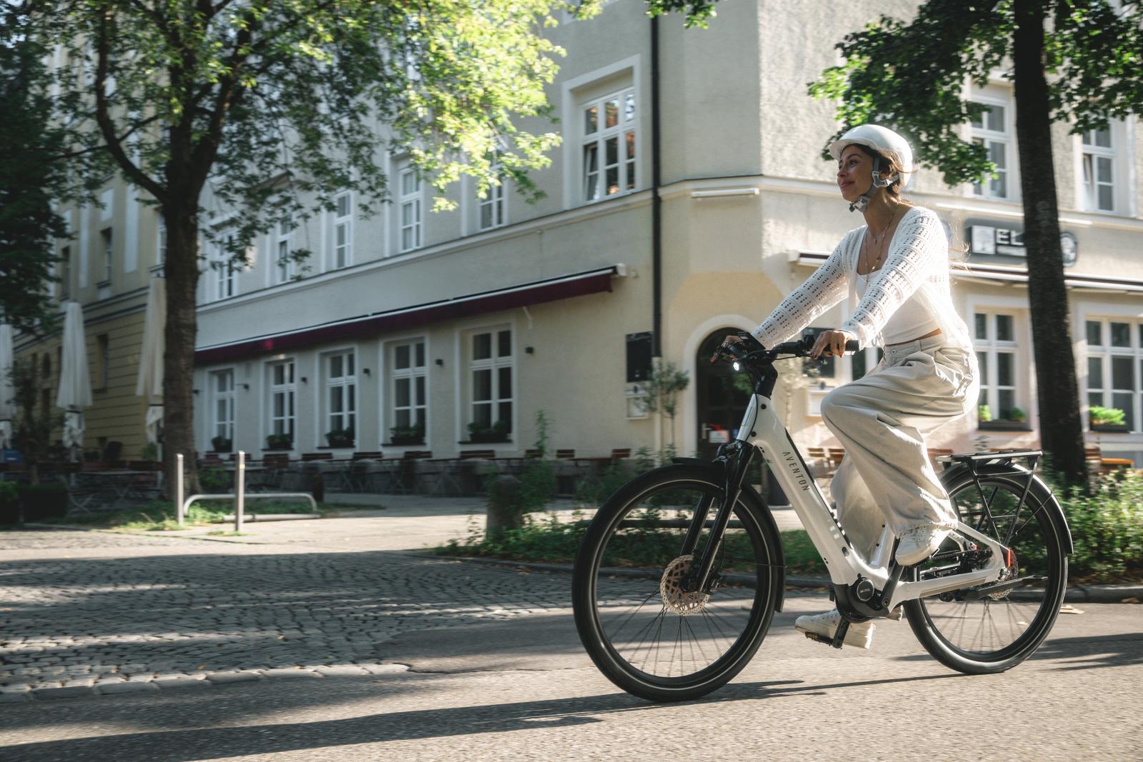 Aventon Naro – das smarte E-City Bike für den modernen urbanen Alltag