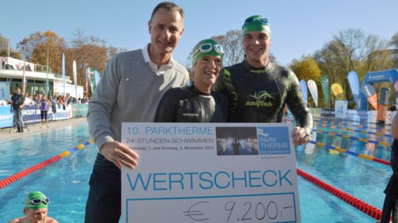 24-Stunden-Schwimmen in Bad Radkersburg: 140.000 Längen und 9.200 Euro für „Licht ins Dunkel“ / Bild: Parktherme Bad Radkersburg 24-Stunden-Schwimmen in Bad Radkersburg: 140.000 Längen und 9.200 Euro für „Licht ins Dunkel“ / Bild: Parktherme Bad Radkersburg