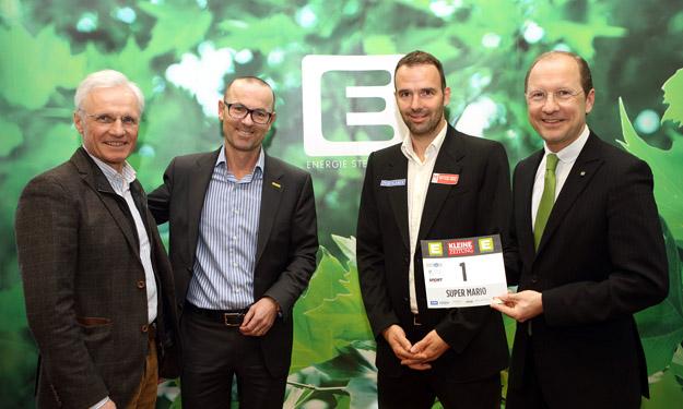 Grazathlon beat city / Bild: Symbol Sportamtsleiter Gerhard Peinhaupt, Veranstalter Manfred Rath (CompanyCode), Fußballlegende Mario Haas und Urs Harnik (Leiter Konzernkommunikation Energie Steiermark).