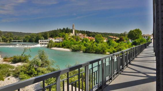 Unterwegs am Alpe-Adria-Trail – Etappe 32: Cormons - Gradisca d'Isonzo / Bild: Kärnten Werbung GmbH / AlpeAdriaTrail Unterwegs am Alpe-Adria-Trail – Etappe 32: Cormons - Gradisca d'Isonzo / Bild: Kärnten Werbung GmbH / AlpeAdriaTrail