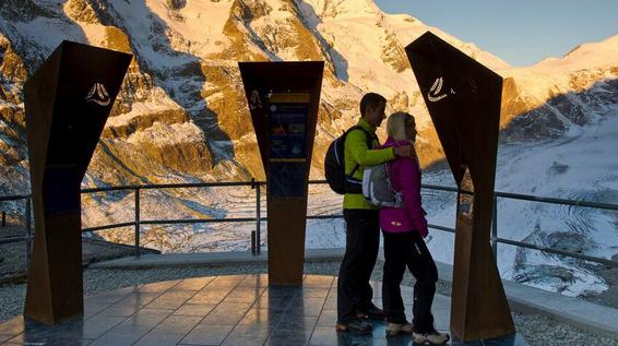 Auftakt zu einer der großartigesten Weitwanderrouten weltweit: Startpunkt des Alpe-Adria-Trails / Bild: Franz Gerdl / Kärnten Werbung Marketing & Innovationsmanagement GesmbH - AlpeAdriaTrail Auftakt zu einer der großartigesten Weitwanderrouten weltweit: Startpunkt des Alpe-Adria-Trails / Bild: Franz Gerdl / Kärnten Werbung Marketing & Innovationsmanagement GesmbH - AlpeAdriaTrail