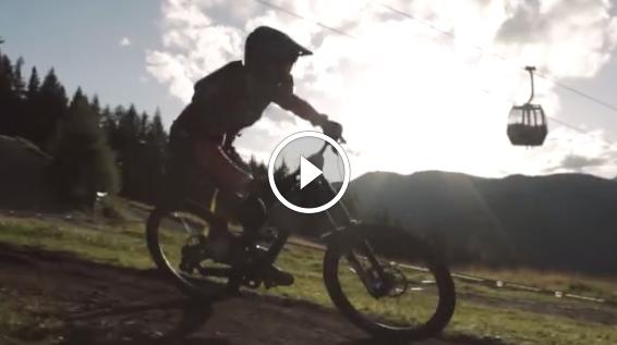 Filmpremiere mit Race the Night-Gewinner Andi Viehböck in Windischgarsten / Bild: Björn Hunger Filmpremiere mit Race the Night-Gewinner Andi Viehböck in Windischgarsten / Bild: Björn Hunger