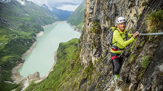 Blind Climber Andy Holzer über ... Sehen / Bild: www.dachsteinschuhe.com Blind Climber Andy Holzer über ... Sehen / Bild: www.dachsteinschuhe.com
