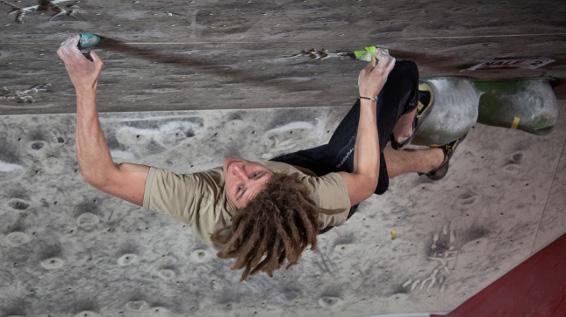 Alles neu: Das City Adventure Center Graz begeistert mit noch besseren Klettermöglichkeiten / Bild: Sport Eybl Boulder Night / City Adventure Center