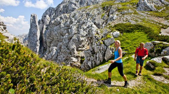 BergZeitReise: Entdecke die hochsteirischen Etappen des Wanderwegs Vom Gletscher zum Wein / Bild: Steiermark Tourismus / ikarus.cc BergZeitReise: Entdecke die hochsteirischen Etappen des Wanderwegs Vom Gletscher zum Wein / Bild: Steiermark Tourismus / ikarus.cc
