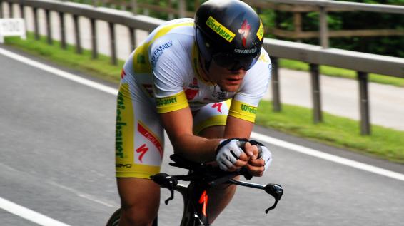 Saisonausblick 2016: Christoph Strasser sitzt wieder im Sattel / Bild: Eisner Auto Zeitfahr-Cup