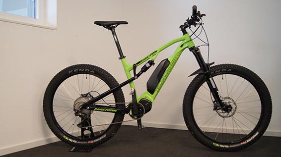 Erster Härtetest für das brandneue Enduro-Fully von BärenBikes / Bild: Arnold Pauly