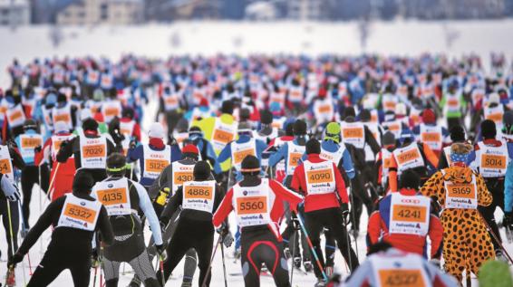 Massenbewegung: Live dabei beim größten Langlauf-Event Mitteleuropas / Bild: Swiss Image GmbH Massenbewegung: Live dabei beim größten Langlauf-Event Mitteleuropas / Bild: Swiss Image GmbH