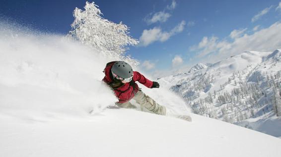 Abseits der Piste: Mach mit beim Freeride-Camp am Kärntner Nassfeld von 3. bis 6. März / Bild: NLW Tourismus Marketing GmbH Abseits der Piste: Mach mit beim Freeride-Camp am Kärntner Nassfeld von 3. bis 6. März / Bild: NLW Tourismus Marketing GmbH