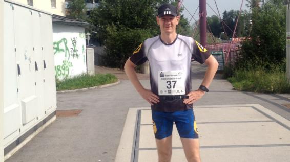 9 Länder, 9 Läufe - Folge 4: Halbmarathon in Hallein (Sbg) / Bild: Kühnelt 9 Länder, 9 Läufe - Folge 4: Halbmarathon in Hallein (Sbg) / Bild: Kühnelt