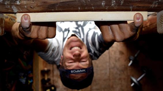 Kletterschule mit Herbert Ranggetiner: Der Ein-Finger-Mythos / Bild: Herbert Ranggetiner Kletterschule mit Herbert Ranggetiner: Der Ein-Finger-Mythos / Bild: Herbert Ranggetiner