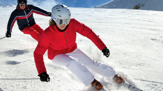 Gratis Skifahren: INTERSPORT verschenkt Tagesskipässe an Stammkunden in Österreich / Bild: INTERSPORT Austria Gratis Skifahren: INTERSPORT verschenkt Tagesskipässe an Stammkunden in Österreich / Bild: INTERSPORT Austria