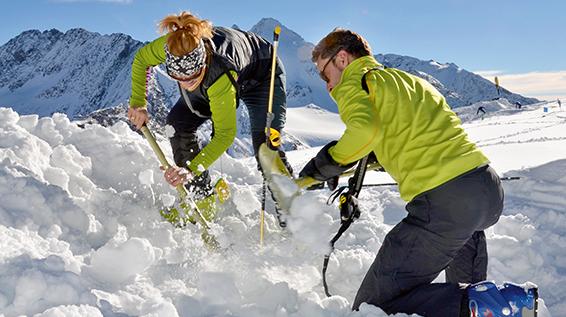 Lawinenkurse: Was man dabei alles lernt und wie sie ablaufen sollten / Bild: Naturfreunde / Martin Edlinger