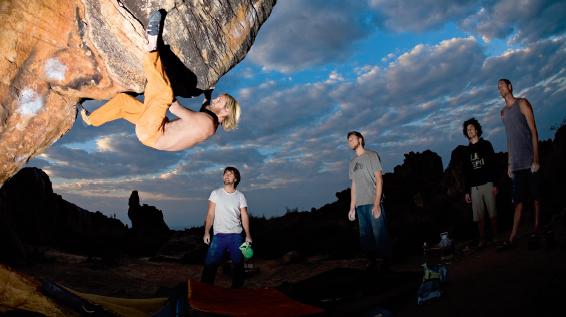 Lebensgefühl Bouldern: Die Freiheit am Fels / Bild: Naturfreunde Österreich Lebensgefühl Bouldern: Die Freiheit am Fels / Bild: Naturfreunde Österreich