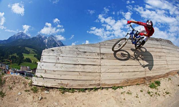 Leogang laeutet Bikesaison