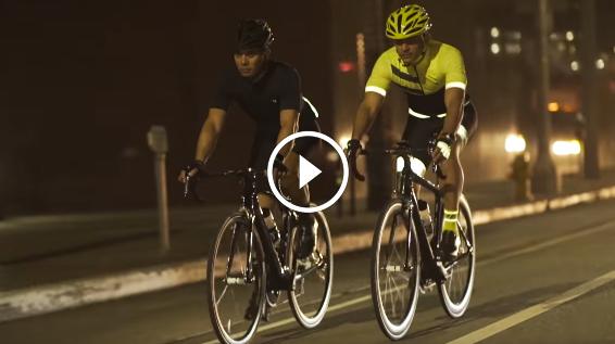 Nach diesem Video wirst nie wieder ohne Reflektoren fahren / Bild: Trek Bicycle / YouTube