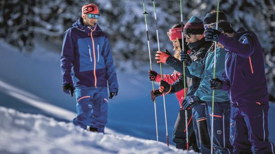 Skitouren-Sicherheit: Der Umgang mit Sonde und Schaufel erklärt / Bild: Ortovox / Heckmair Skitouren-Sicherheit: Der Umgang mit Sonde und Schaufel erklärt / Bild: Ortovox / Heckmair