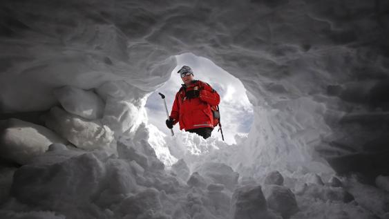 Auf der sicheren Seite: Das sind die 16 goldenen Regeln des Skibergsteigens / Bild: iStock Auf der sicheren Seite: Das sind die 16 goldenen Regeln des Skibergsteigens / Bild: iStock