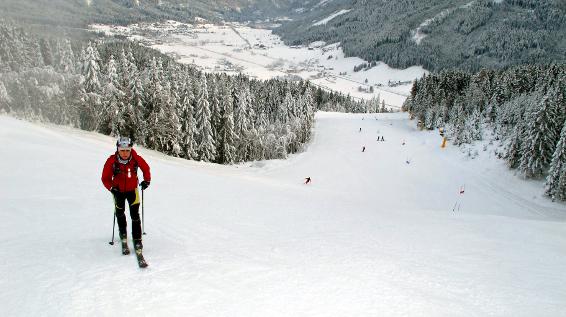 Pistentourengehen: Gefahrlose Skitour oder potenzielle Gefahrenquelle? / Bild: Karl Posch Pistentourengehen: Gefahrlose Skitour oder potenzielle Gefahrenquelle? / Bild: Karl Posch