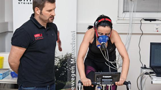 Traumziel Big-Five-Halbmarathon in Südafrika: Leserin Anita Studeregger überrascht bei Leistungsdiagnostik / Bild: Thomas Polzer Traumziel Big-Five-Halbmarathon in Südafrika: Leserin Anita Studeregger überrascht bei Leistungsdiagnostik / Bild: Thomas Polzer