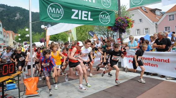 Internationaler MM-Stadtlauf in Frohnleiten feiert am 25. Juni 2016 Jubiläum! / Bild: Foto Ullrich Internationaler MM-Stadtlauf in Frohnleiten feiert am 25. Juni 2016 Jubiläum! / Bild: Foto Ullrich