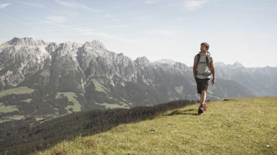 Asitz-Gipfelberglauf 2014: Berglauf-Weltklasse duelliert sich mit MTB-Cracks auf dem Asitz / Bild: Wanderregion Saalfelden Asitz-Gipfelberglauf 2014: Berglauf-Weltklasse duelliert sich mit MTB-Cracks auf dem Asitz / Bild: Wanderregion Saalfelden