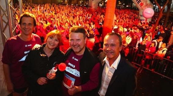 erste bank vienna night run setzt ein leuchtendes Zeichen auf der Wiener Ringstraße / Bild: leisure.at / Ludwig Schedl