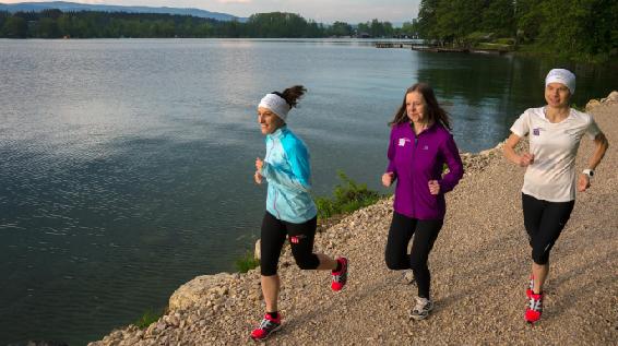 Frauen laufen für Frauen beim 1. Frauenlauf am 14. September 2014 am Klopeiner See