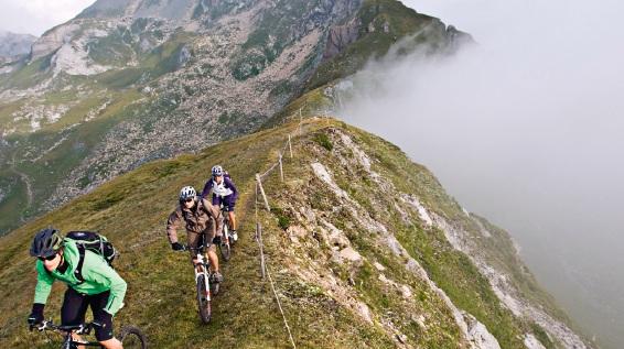 Graubünden: Das Trail-Paradies Trail MTB Mountainbike Schweiz