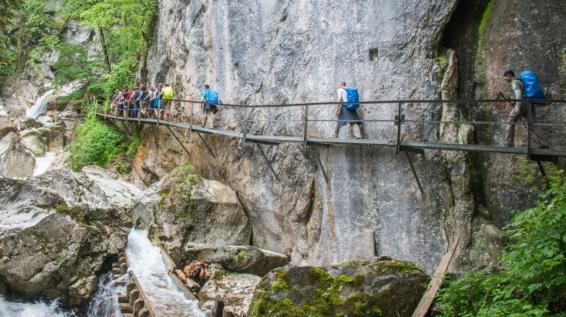Verlosung: "24 Stunden von Bayern" Verlosung: "24 Stunden von Bayern" Wandern Gewinnspiel