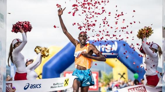 Kärnten Läuft: Wörthersee Halbmarathon 2014 geht in die österreichische Laufgeschichte ein / Bild: Kärnten Läuft Kärnten Läuft: Wörthersee Halbmarathon 2014 geht in die österreichische Laufgeschichte ein / Bild: Kärnten Läuft