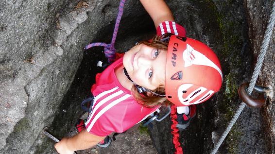 Ferrata-Kids: Mit den Kindern am Klettersteig / Bild: Axel Jentsch-Rabl