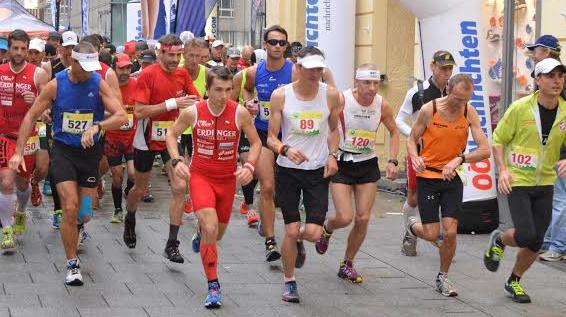 Linzer Bergmarathon: Teilnehmerrekord trotz Schlechtwetter / Bild: KK