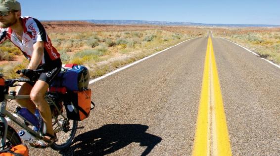 Mit dem Fahrrad um die Welt / Bild: Andreas Hübl Weltreise Fahrrad Tourenrad Rad Radfahren Welt Reise unterwegs Buch Erlebnis Bericht