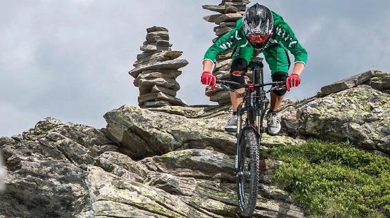 Pflege für dein MTB / Bild: Merida Bikes Mountainbike Pflege Wartung Feder Federung Federgabel Dämpfer Dämpfung