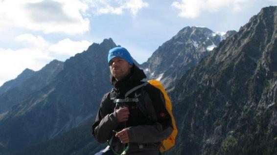 Neuer Rekord: Die schnellste Alpenüberquerung zu Fuß / Bild: KK