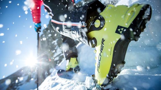 Aufstiegs- oder abfahrtsorientiert: Die Auswahl des richtigen Tourenskischuhs / Bild: Fischer Ski Aufstiegs- oder abfahrtsorientiert: Die Auswahl des richtigen Tourenskischuhs / Bild: Fischer Ski
