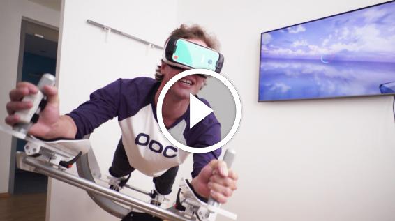 Spielerisch fit: Stabilitätstraining mit Virtual Reality-Brille / Bild: Puls Playground Spielerisch fit: Stabilitätstraining mit Virtual Reality-Brille / Bild: Puls Playground