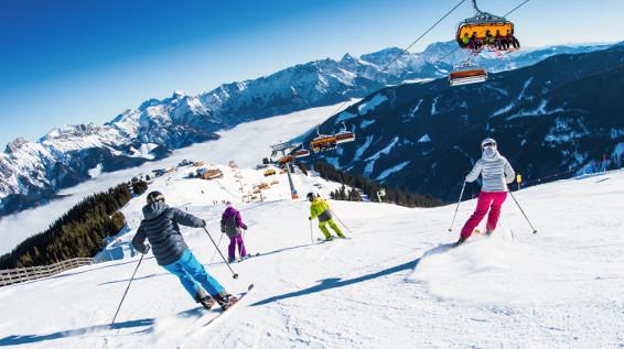 Größer, länger, weiter: Österreichs Skiregionen warten mit immer mehr Pistenkilometern auf / Bild: Skicircus Saalbach Hinterglemm Leogang Fieberbrunn / Bause Print