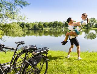 Radeln, wandern, wellnessen: In der Region Bad Radkersburg fit in den Frühling starten © Tourismusregion / TV Region Bad Radkersburg / pixelmaker.at Radeln, wandern, wellnessen: In der Region Bad Radkersburg fit in den Frühling starten