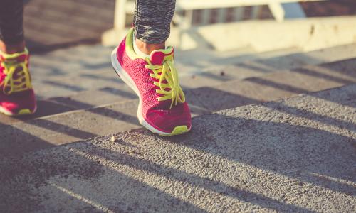 7 Tipps, die du beim Kauf deines neuen Laufschuhs beachten solltest ... Thumbnail