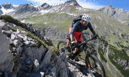 Innovationen oder Technik-Flops: Wie sieht die Zukunft für das E-Mountainbike aus? Thumbnail