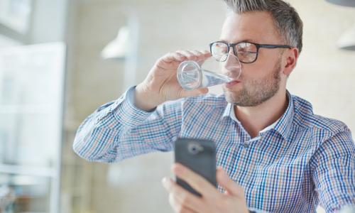 Trinken am Arbeitsplatz? Ausdrücklich erwünscht! Thumbnail