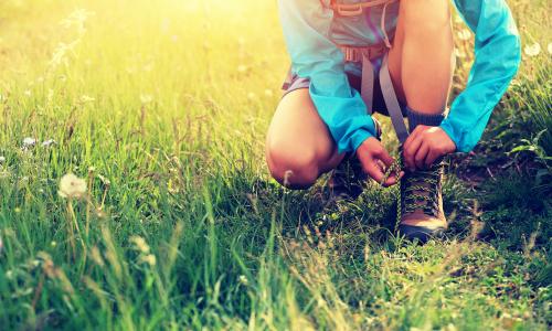 Gut gegangen: So vermeidest du Blasen und Scheuerstellen beim Wandern Thumbnail