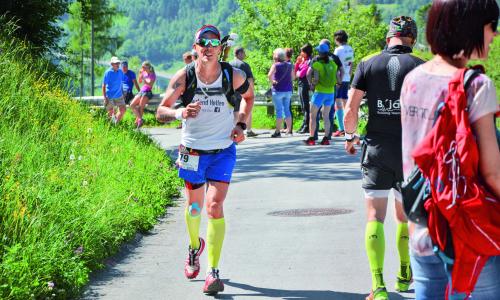Laufend Helfen: Markus Riederer verbindet Leidenschaft mit sozialem Engagement Thumbnail