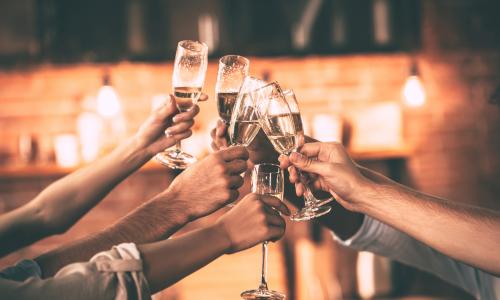 Ausgetrunken: 9 Gründe, warum Alkohol und Sport nicht zusammenpassen Thumbnail