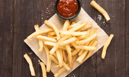 Gelenkentzündungen bei Läufern: Finger weg von diesen 5 Lebensmitteln! © iStock / villagemoon Gelenkentzündungen bei Läufern: Finger weg von diesen 5 Lebensmitteln!